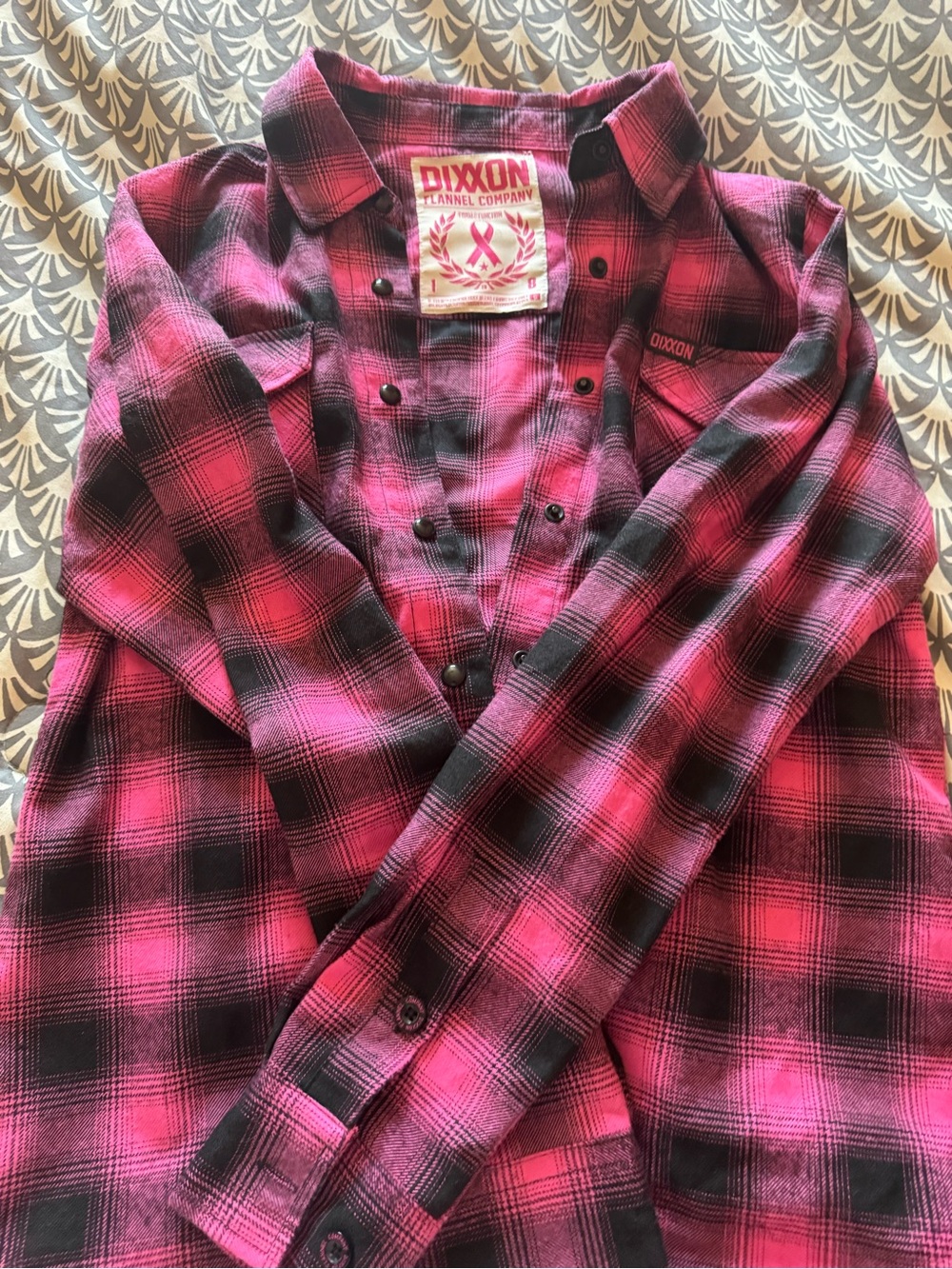 DIXXON Pink and Black Plaid Flannel Shirt Breast Cancer awareness
